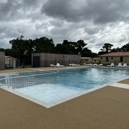 Parc Residentiel De Loisir Σαλέ *